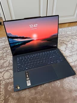 Lenovo Yoga slim 7x 13" OLED 3K Snapdragon X-Elite