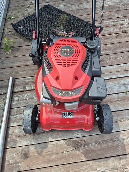 Fynda!! Meec SE130 bensindriven gräsklippare röd