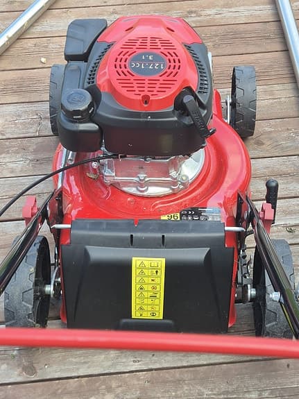 Fynda!! Meec SE130 bensindriven gräsklippare röd