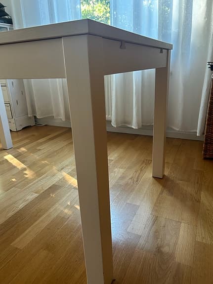 Köksbord och 4 stolar
