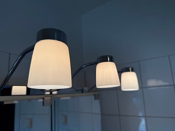 Badrumslampa ny i kartong. Coni By Rydéns
