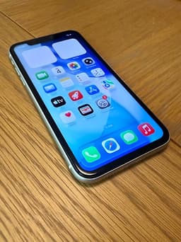 Apple iPhone 11 mobil 64 GB vit