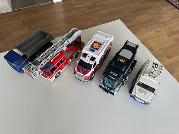 Playmobil polis brandbilar och utryckningsfordon set