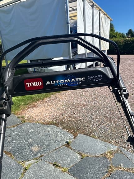 Toro Recycler Automatic bensindriven gräsklippare röd