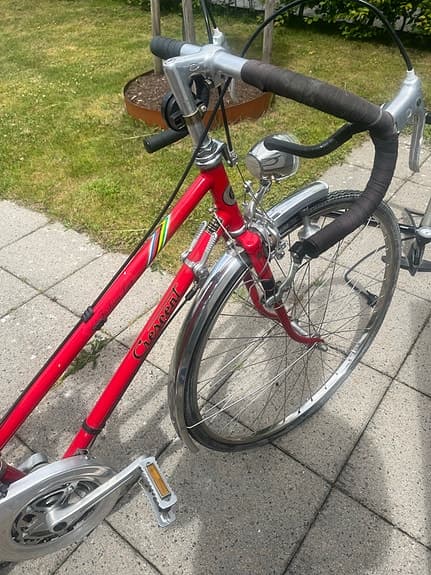 Crescent landsvägscykel 28" M röd dam