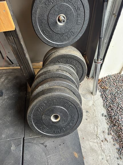Skivstång med viktskivor och lyftgolv