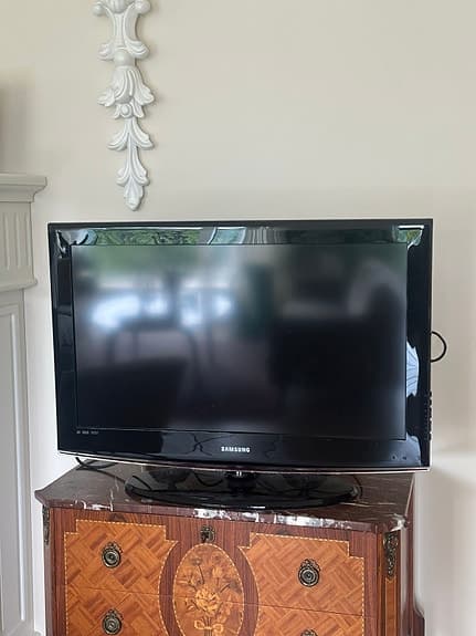 Samsung TV svart