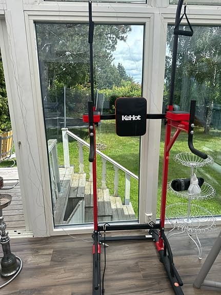 Kikfit power tower dips- och chinsställning röd/svart