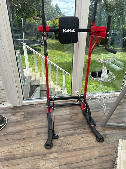 Kikfit power tower dips- och chinsställning röd/svart