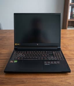 Acer Nitro V16 gaminglaptop svart RTX 4050