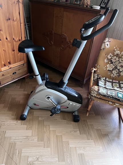 Trojan Sport 100 motionscykel grå