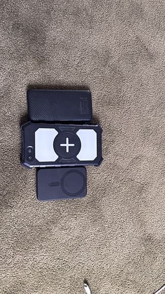 Powerbanks (3st) varav en är solcellsdriven