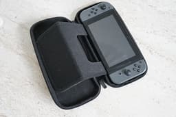 Nintendo Switch grå + Pro Controller + Zelda & Mario Jamboree.