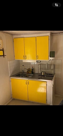 Gult vintage kök / köksinredning i retrostil