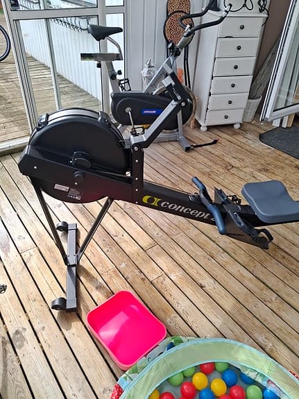 Concept2 roddmaskin svart med PM5-dator