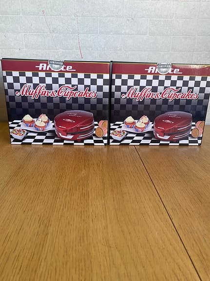 Ariete Muffin & Cupcakes bakmaskin röd