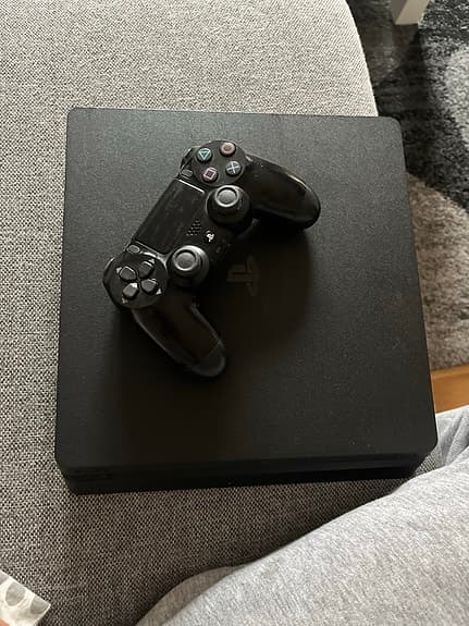 Sony PlayStation 4 spelkonsol svart
