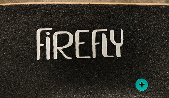 Firefly skateboard med motiv blå/grön