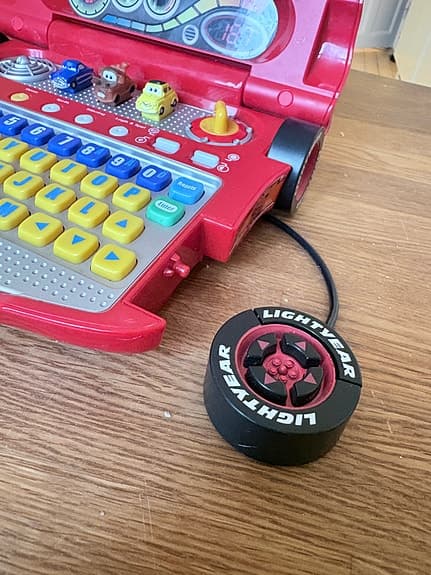 Blixten McQeen lek och lär laptop