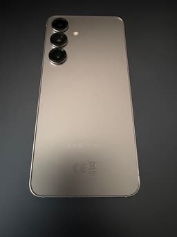 Samsung Galaxy S25 smartphone 256 GB silver
