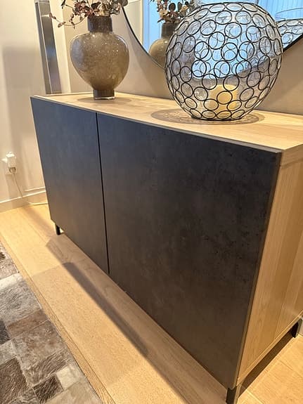 Byrå/ Tv bänk  från IKEA