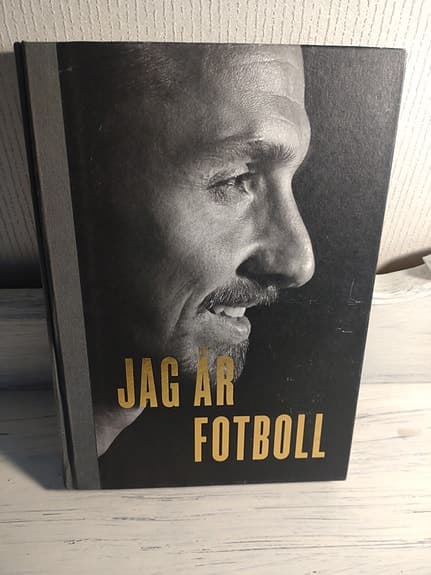 Jag är fotboll - Zlatan Ibrahimovic - Ny oläst - STOR BOK!