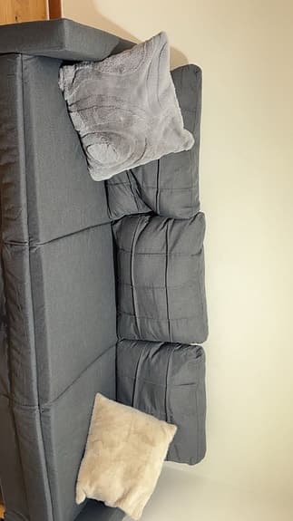 soffa mörkgrå