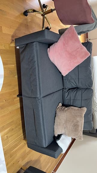 soffa mörkgrå
