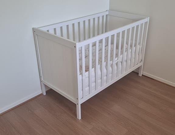 Spjälsäng Sundvik med madrass Jättetrött IKEA