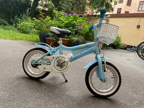 Gullig barncykel Pollux, 12” (+stödhjul)