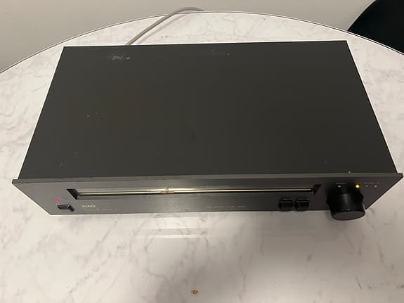 NAD FM Stereo Tuner 4020
