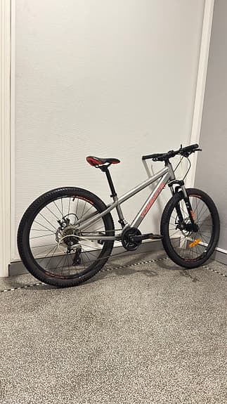 Mountainbike Whithe cykel