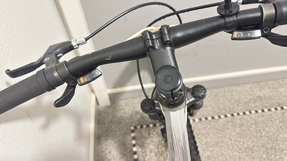 Mountainbike Whithe cykel