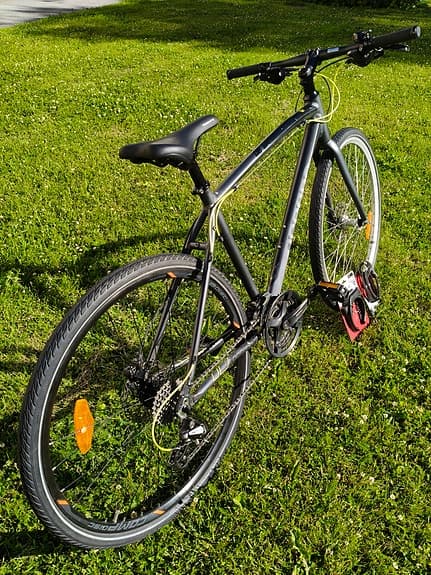 City Trekking 28 tums, 24växlar, lås med vajer, fullutrustad.