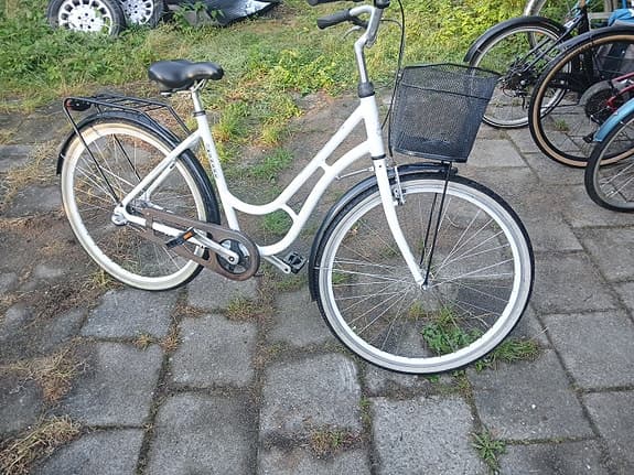 Monark damcykel 26" vit med korg