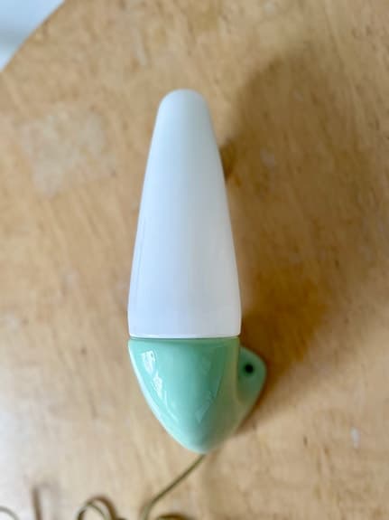 Armatur badrumsbelysning vägglampa Sigvard Bernadotte Mintgrön porslin och glas