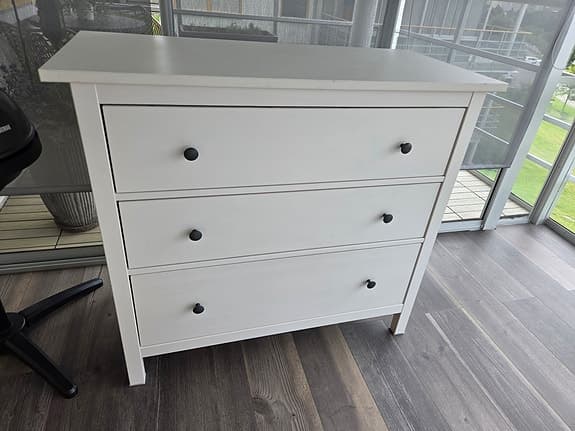 HEMNES byrå 108x96