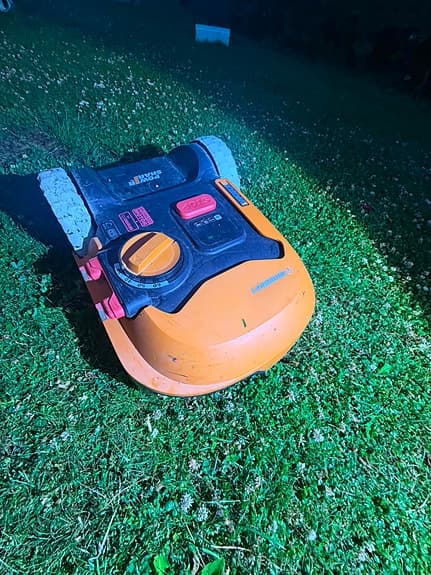 Robotgräsklippare