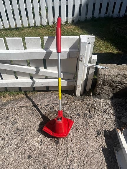 Lätt SKIL grästrimmer (el driven)