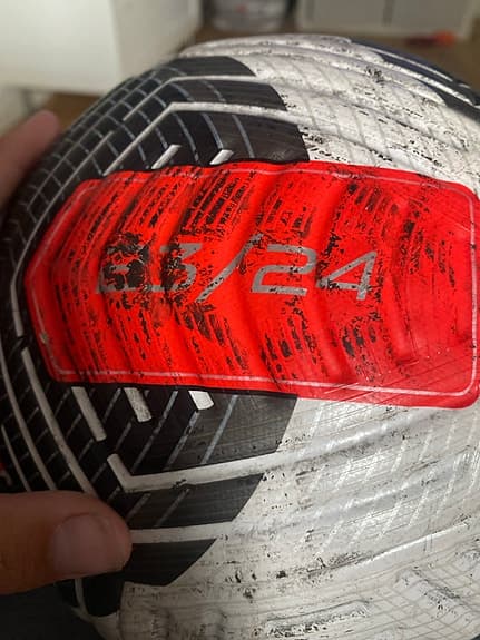 Nike Flight fotboll vit svart röd