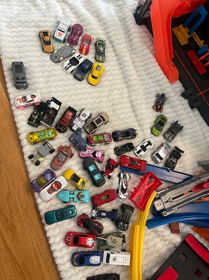 Hot Wheels bilbana och bilar lekset
