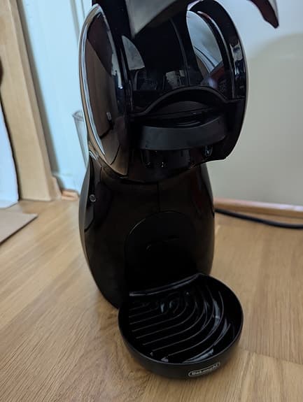 DeLonghi Dolce Gusto Piccolo XS kaffemaskin – Nyskick & avkalkad!