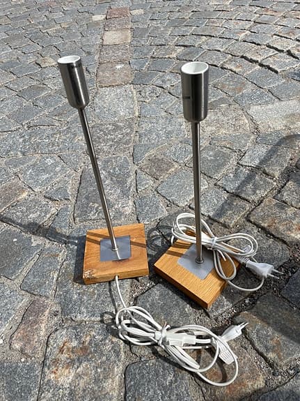 Lampfötter i ek/metall