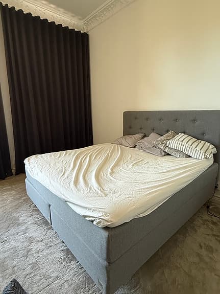 Selling my TEMPUR continental bed with original TEMPUR mattress