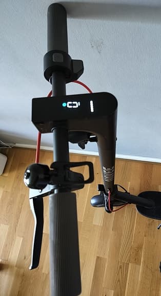 Winge elsparkcykel svart