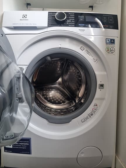 Mycket fin och välskött kombinerad tvättmaskin och torktumlare från Electrolux