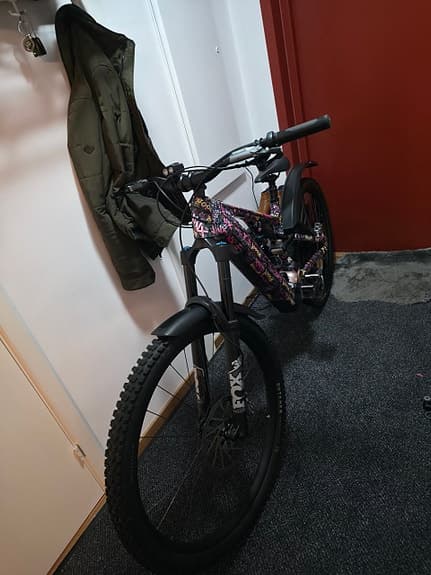 Specialized Turbo Levo 4 Comp – 10 månader, med 100%batteri