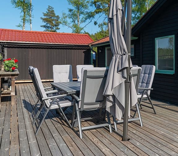 Mio trädgårdsgrupp bord och 8 stolar grå inkl dynor