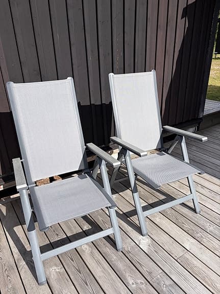 Mio trädgårdsgrupp bord och 8 stolar grå inkl dynor