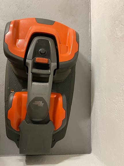 Husqvarna Automower robotgräsklippare orange
